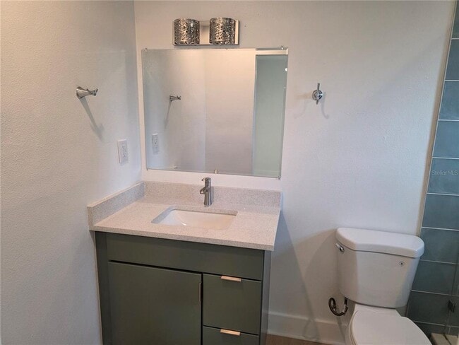 Building Photo - 430 80th Way