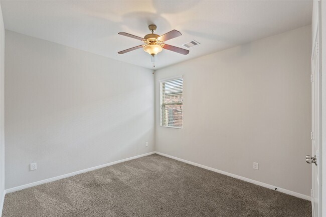 Building Photo - 5126 Chester Springs Ln