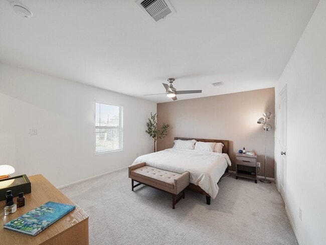 Building Photo - 1238 Millers Pass Dr