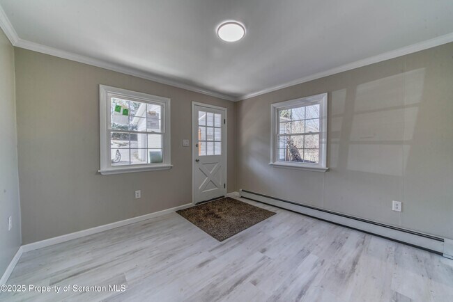 Building Photo - 1332 Lacka Trl