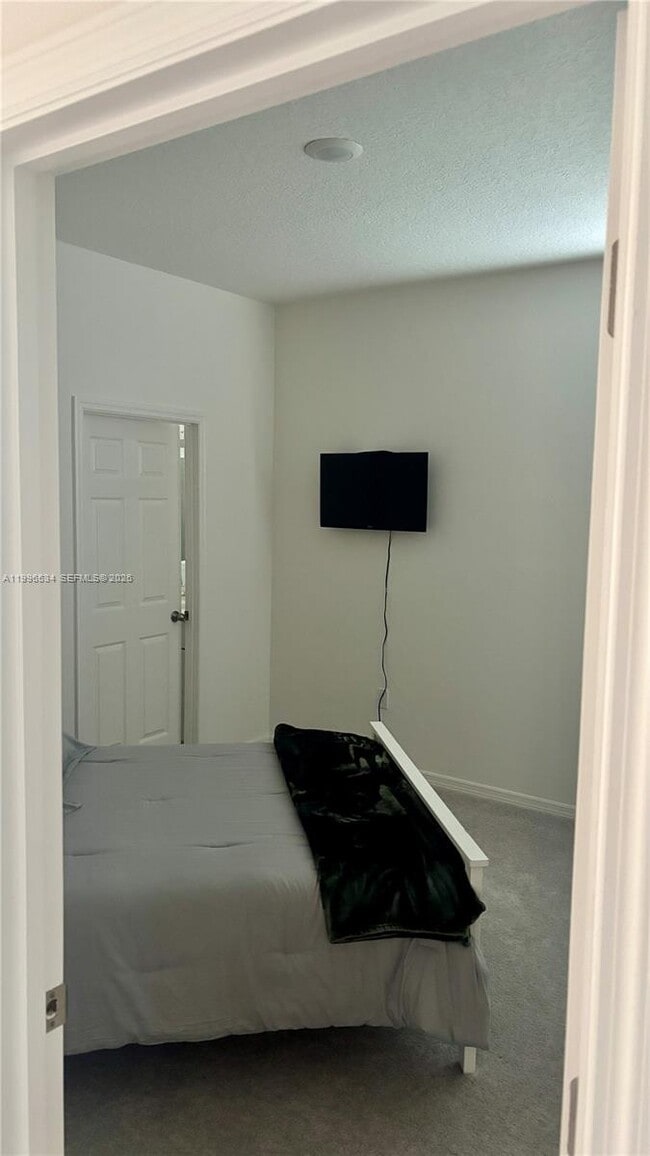 Building Photo - 219 Bottle Brush Dr