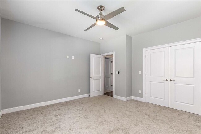 Building Photo - 207 Mellrich Ave NE