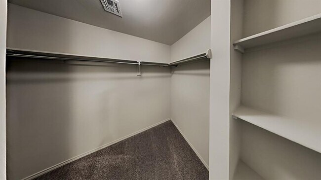 Building Photo - 1825 Melanie Dr