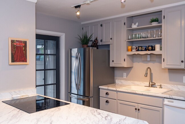 Building Photo - Charming 3BR House in Scottsdale