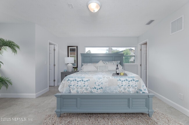 Building Photo - 7869 Jolliet Dr