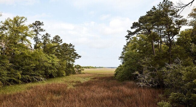 Building Photo - 650 Enterprise Blvd