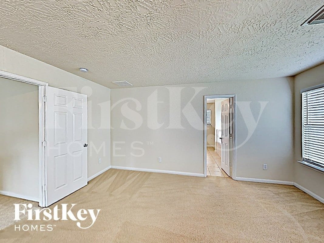 Building Photo - 29206 Legends Beam Dr