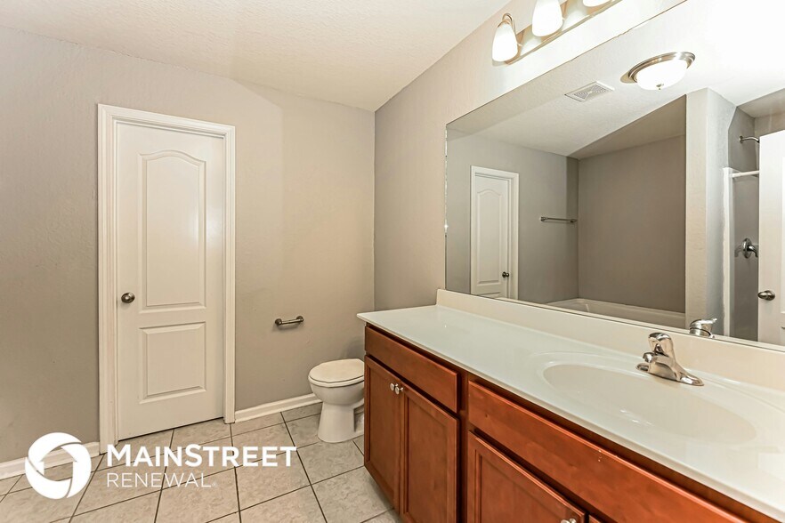 Building Photo - 2509 Queen Bee Dr