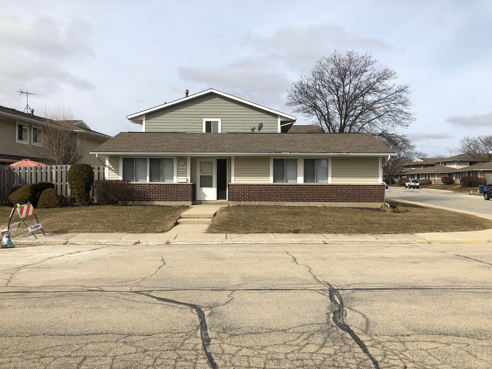 Building Photo - 6026 Kit Carson Dr