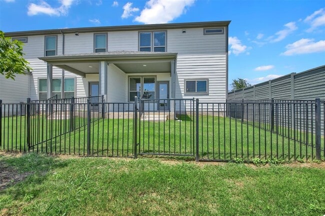 Building Photo - 2725 Woodall Dr