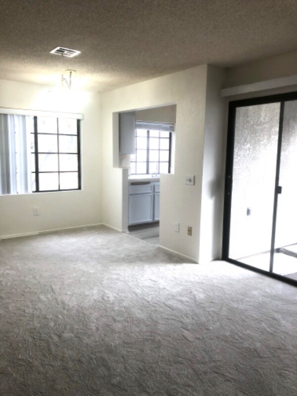 Building Photo - 10636 Dabney Dr