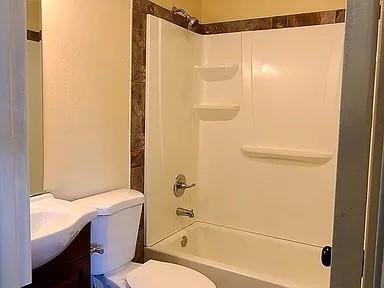 Building Photo - 436 SW Thomas St