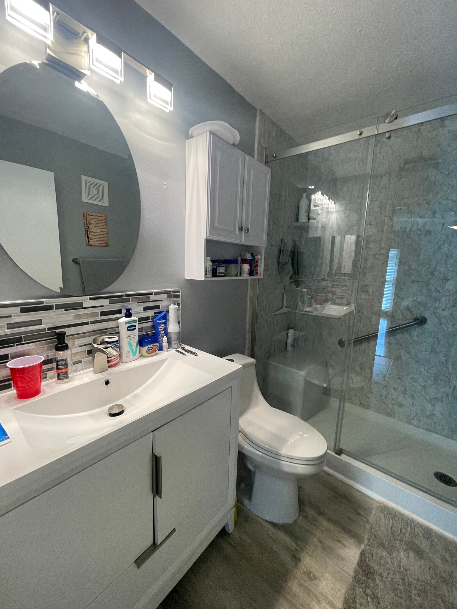 Updated baths - 218 Dogwood Cir