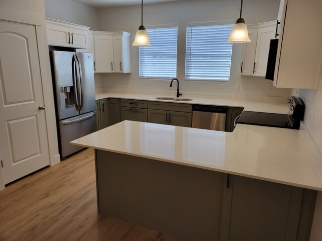 Building Photo - 1455 N 3860 W