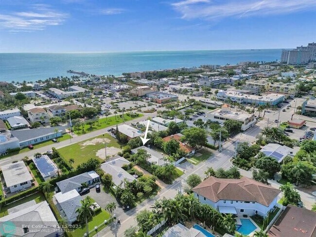 Building Photo - 4422 Sea Grape Dr