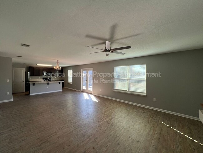 Building Photo - 5881 Old Plantation Court