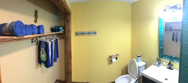 Building Photo - 13391 Sunny Slope Rd