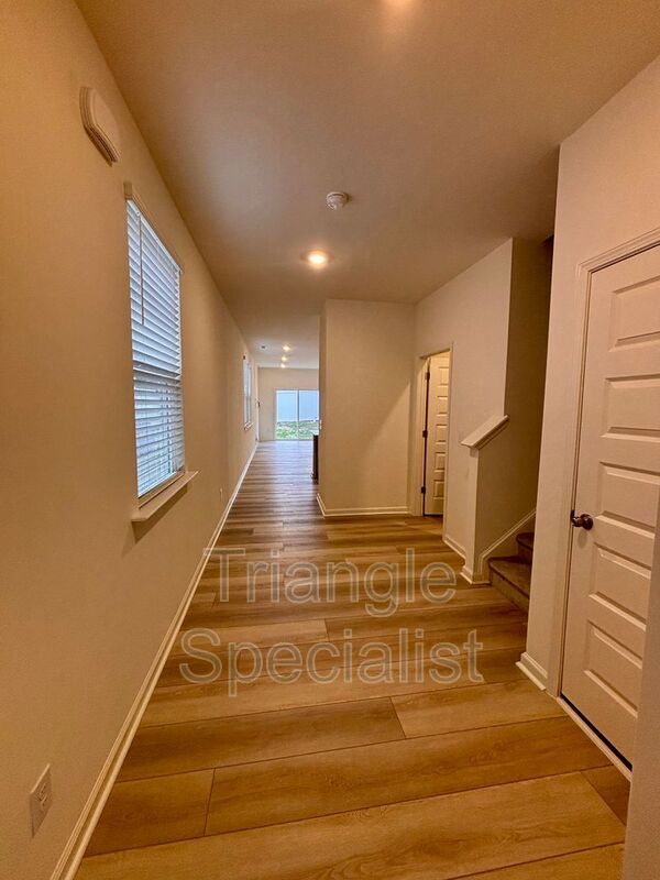 Building Photo - 10514 Brookside Reserve Rd