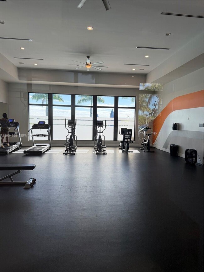 Building Photo - 405 NE 208th Terrace