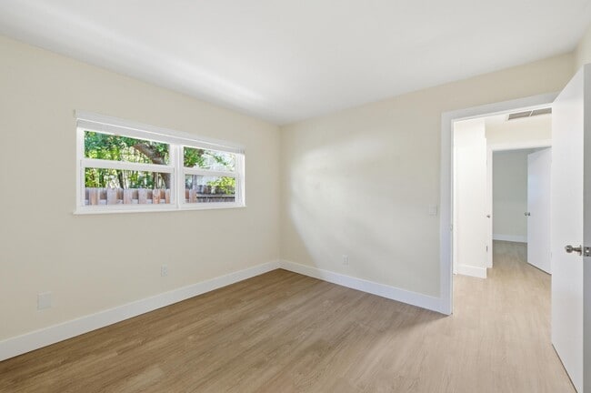 Building Photo - 353 Wickline Blvd