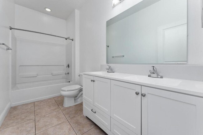 Building Photo - 12845 Sawgrass Pine Cir