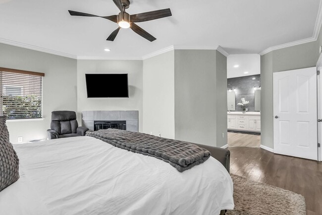 Building Photo - 2435 Pinehurst Ct