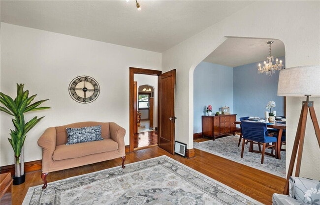 Building Photo - Experience Elevated Living