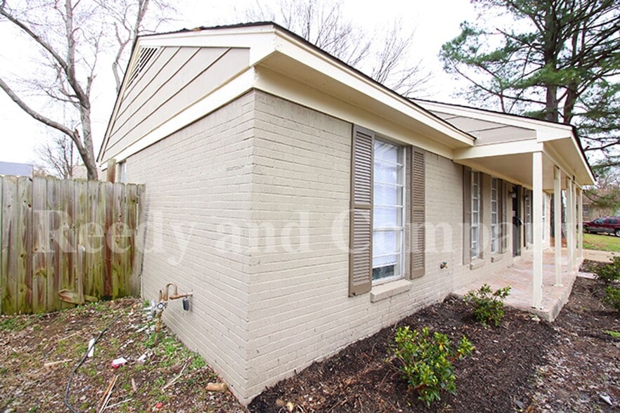 Building Photo - 3712 Dove Call Cove