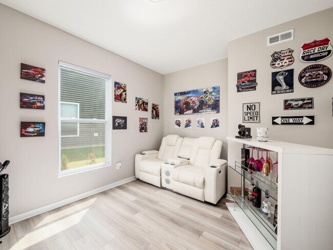 Building Photo - 7233 Celebration Dr