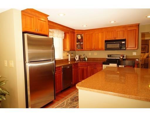 Building Photo - 13 Munroe Ave