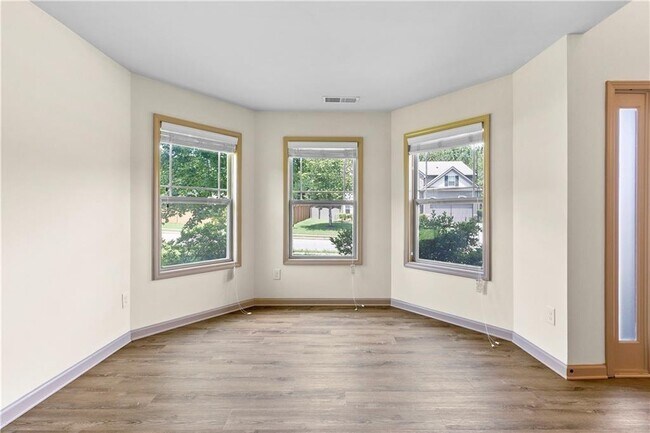 Building Photo - 1492 Station Ridge Ct SE