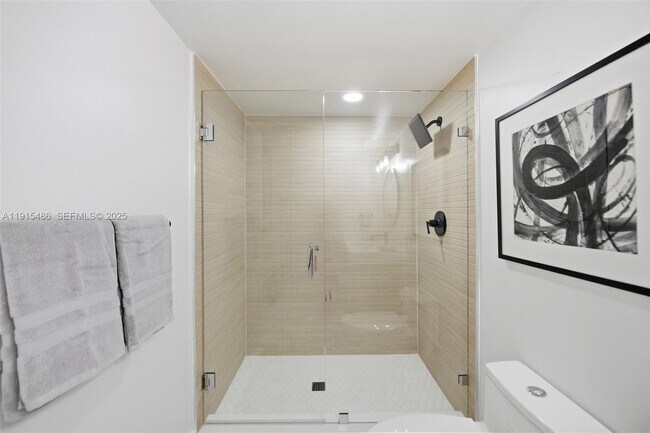 Building Photo - 3546 S Ocean Blvd