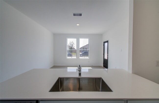 Building Photo - 26514 Foxtail Fern Dr