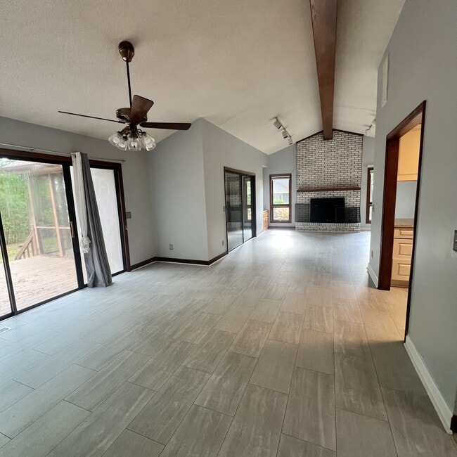 Building Photo - 137 Starboard Bay