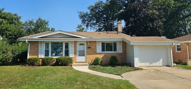 Primary Photo - 163 Windsor Ave