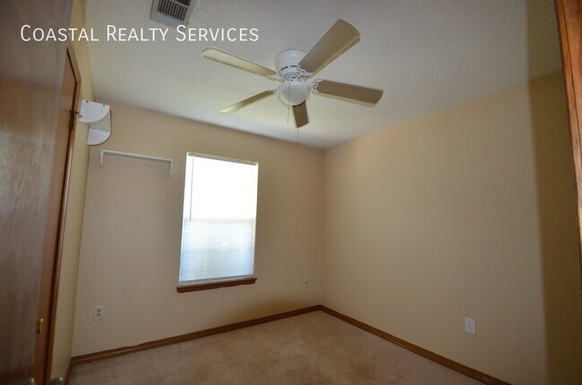 Building Photo - 407 Northview Ln