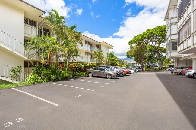 Parking stall #34 - 3055 Pualei Cir