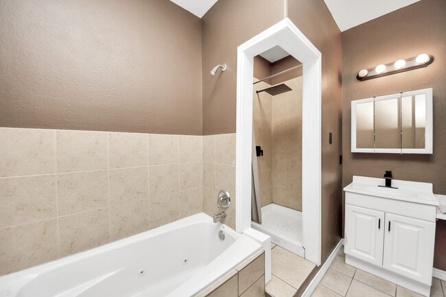 Building Photo - 1603 Dove Run