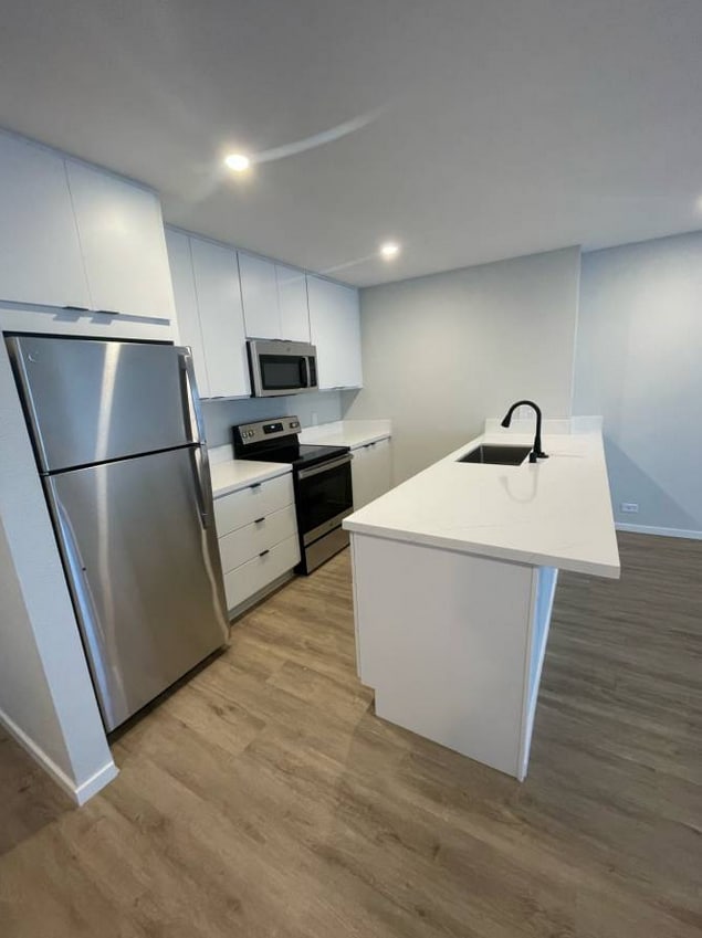 Primary Photo - 2030 N Pacific Ave