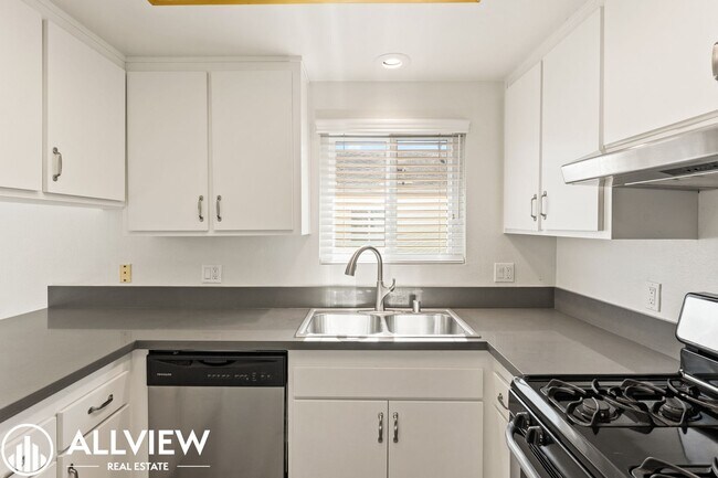 Building Photo - 17972 Baron Cir