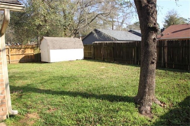 Building Photo - 4802 Maurita Dr