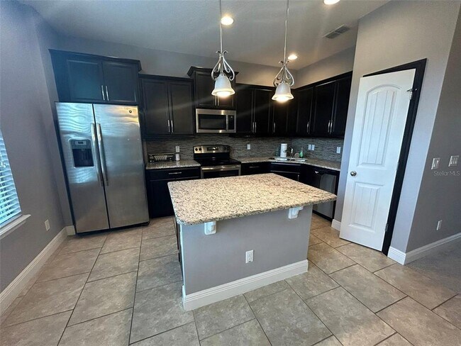 Building Photo - 10782 Sunset Ridge Ln