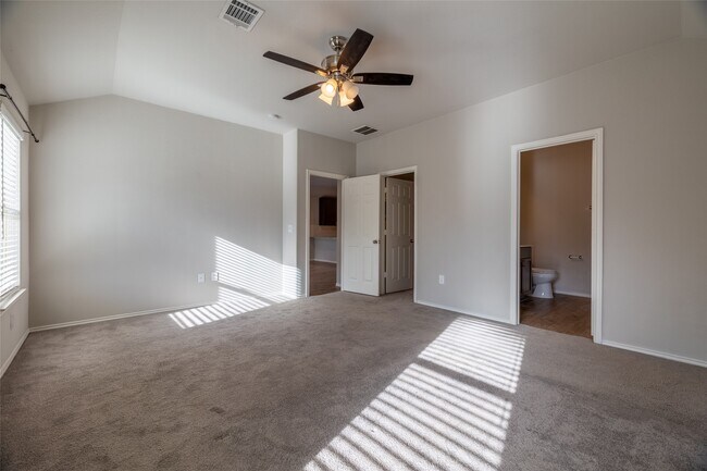 Building Photo - 15054 Paddock Point Ln