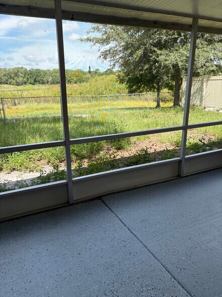 Building Photo - 914 Osceola Trl