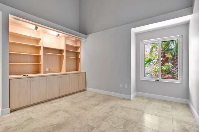 Building Photo - 143 Cape Pointe Cir