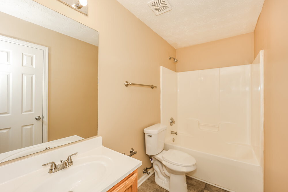Building Photo - 468 Cathedral Dr