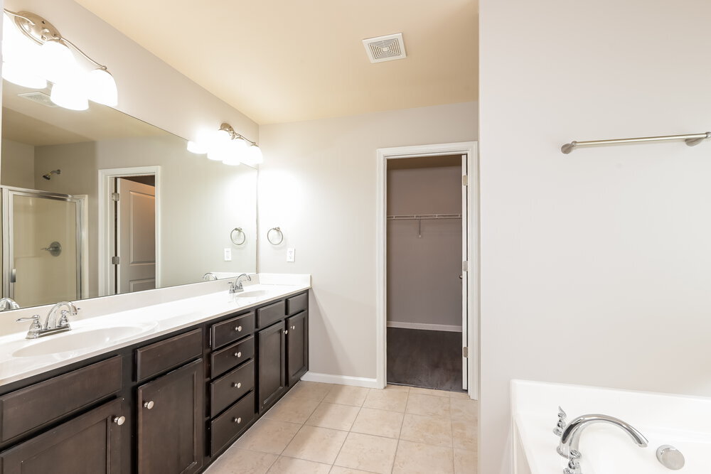 Building Photo - 131 Shadow Creek Ct