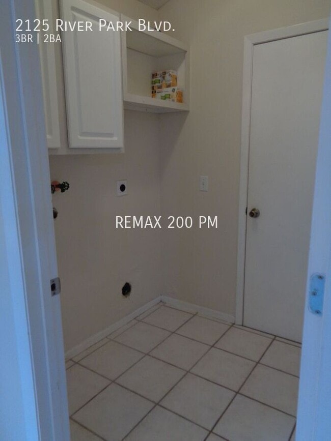Building Photo - 2125 River Park Blvd