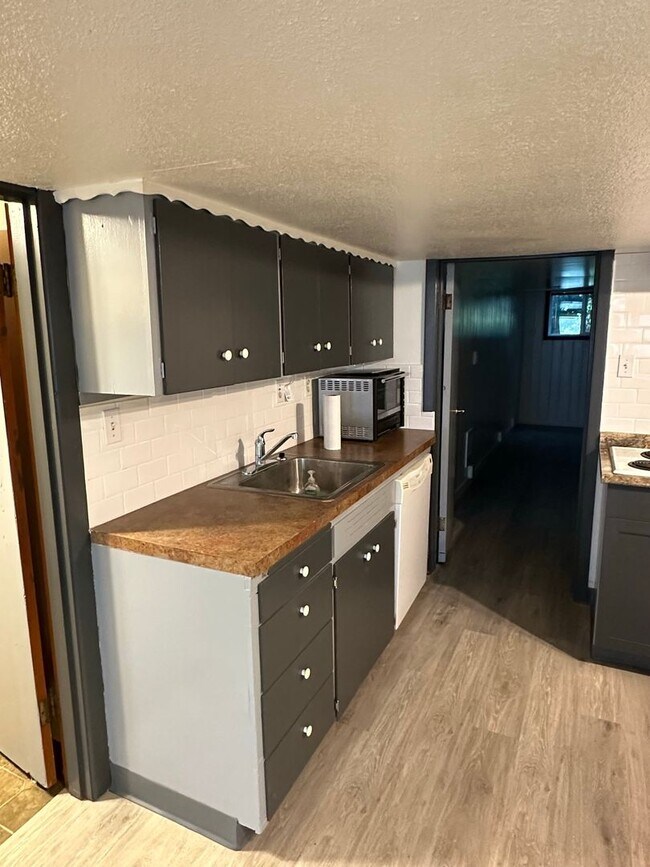 Building Photo - OS 1518