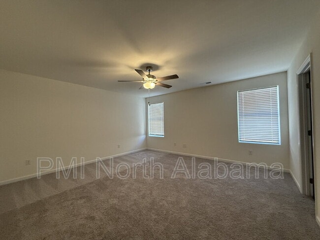 Building Photo - 112 Vulcan St